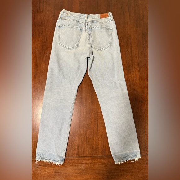 Citizens Of Humanity Light Wash Straight Jeans - Picture 7 of 7